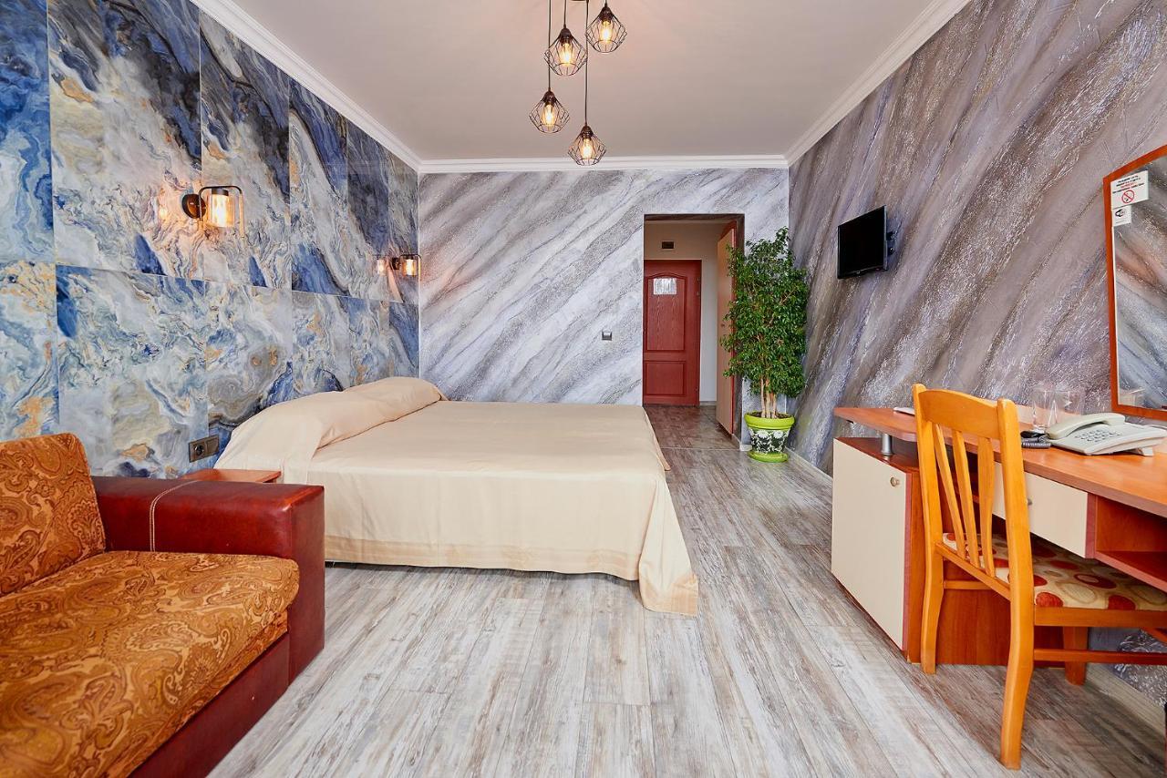 Petar And Pavel & Relax Center 3* Πομόριε